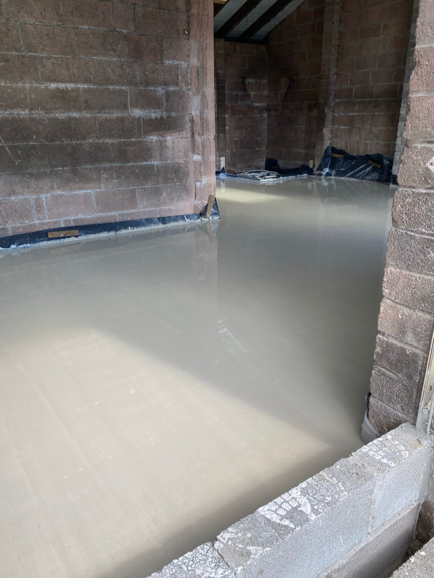 Concrete Supply, South Wales Liquid Screed on-site photo